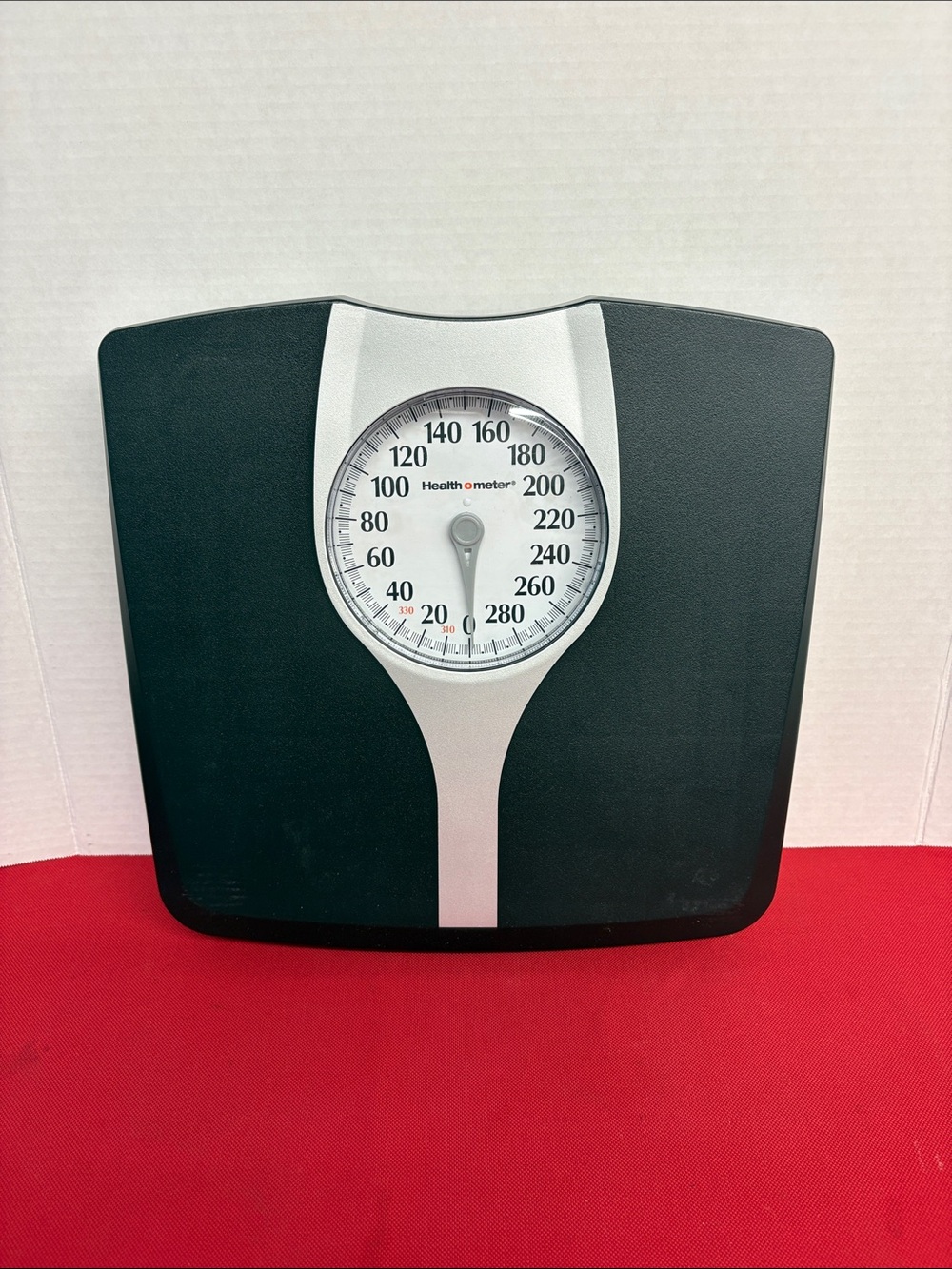 Health o meter Full View Dial Bathroom Scale in Black and Silver up to 330lbs